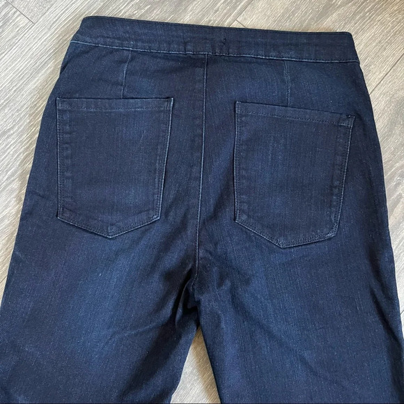 Forever 21 boho hippie dark wash flared bell bottom jeans. Size 30 - Picture 5 of 7